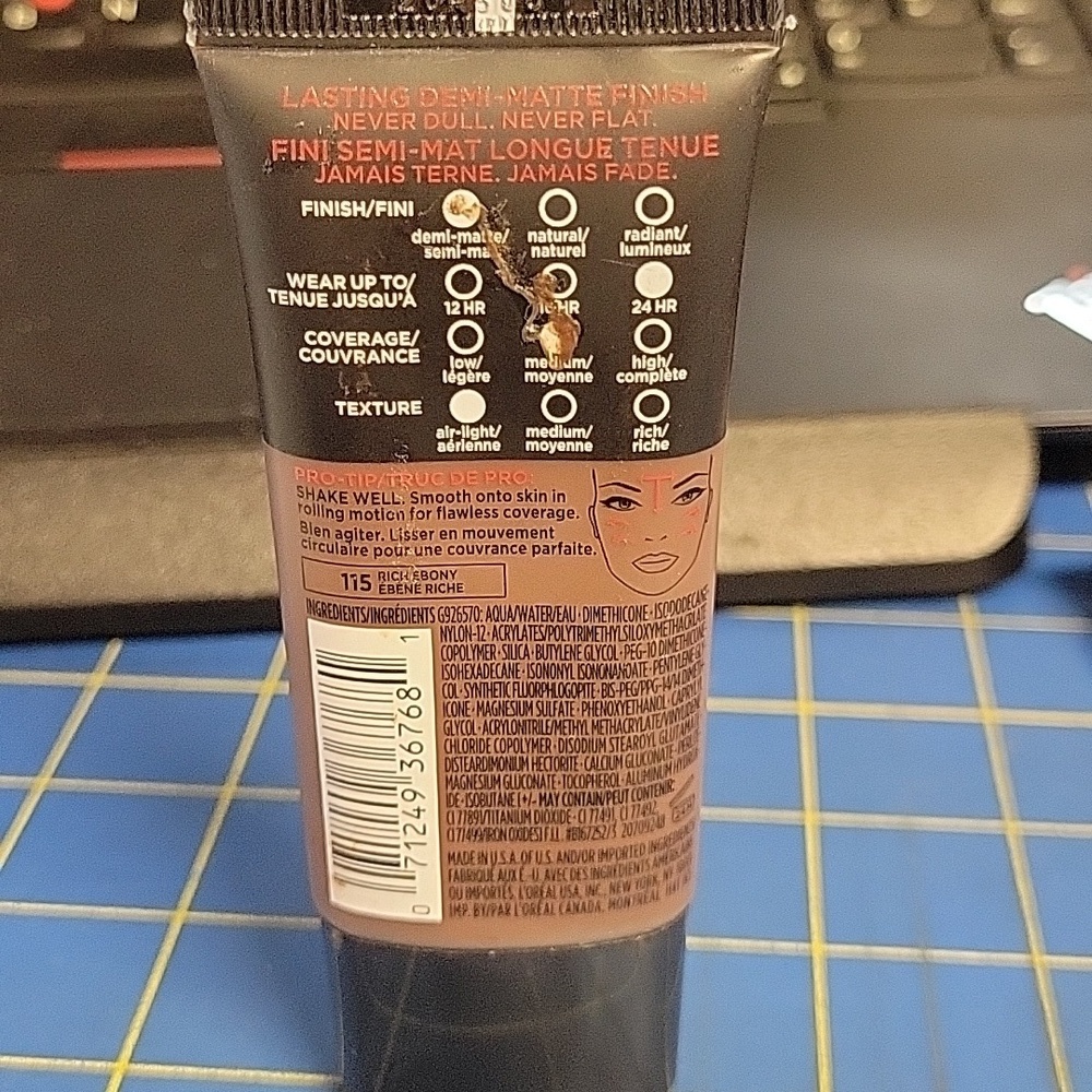 L'Oreal Infallible Pro-Matte Foundation 115 Rich Ebony New 30ml - Picture 2 of 2